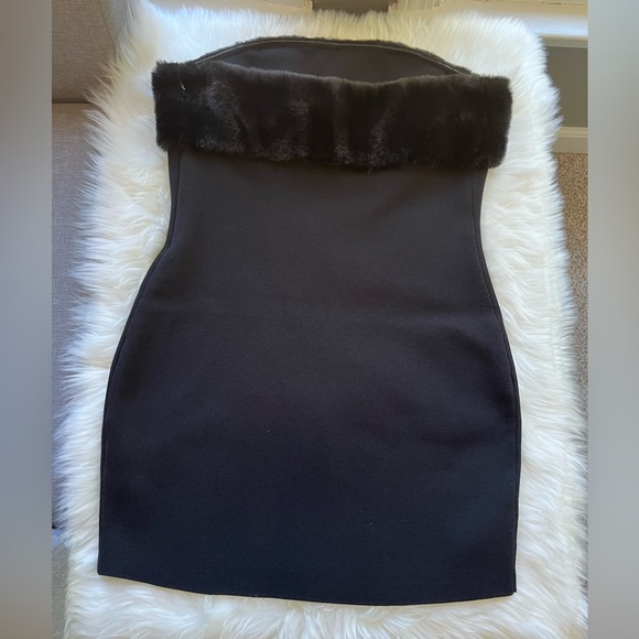 NWOT Express Faux Fur Trim Strapless Mini Sweater Dress - Picture 6 of 9
